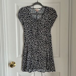 Navy Blue Floral Print Spring/Summer Dress ShortSleeve, Ties in back Size XS